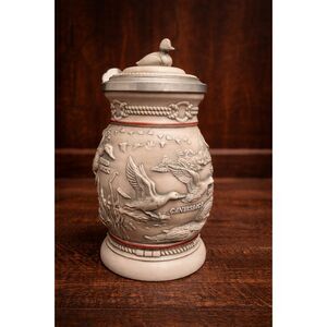 Avon Ducks of the American Wilderness Stein Canvasback Duck 1988 Beer Steins